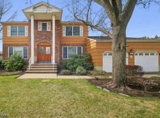 167 New Brook Ln, Springfield, NJ 07081