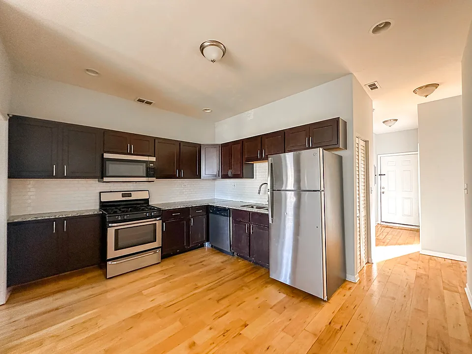 1364-66 N. Hamlin Ave. / 3807-11 W. Hirsch St.