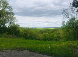 5546 N Prospect Rd, Peoria, IL 61614