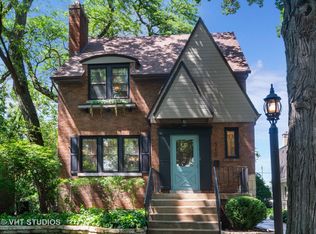 510 Berkeley Rd, Riverside, IL 60546