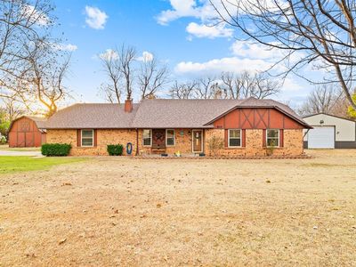 825 S Lariat Dr, Mustang, OK, 73064