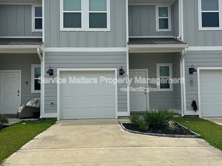 1615 Iroquois Ct — Photo 1