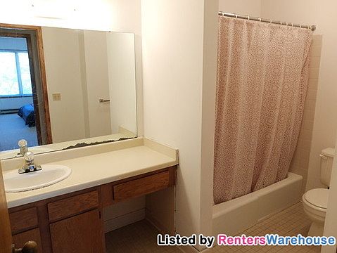 3rd image of 2425 Franklin Ave E #309