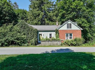 15 Orchard Dr, Rhinecliff, NY 12574