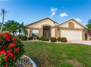 330 Northway Dr, Sun City Center, FL 33573
