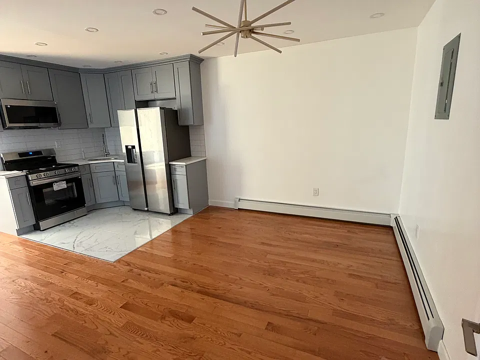8222 Avenue J #1