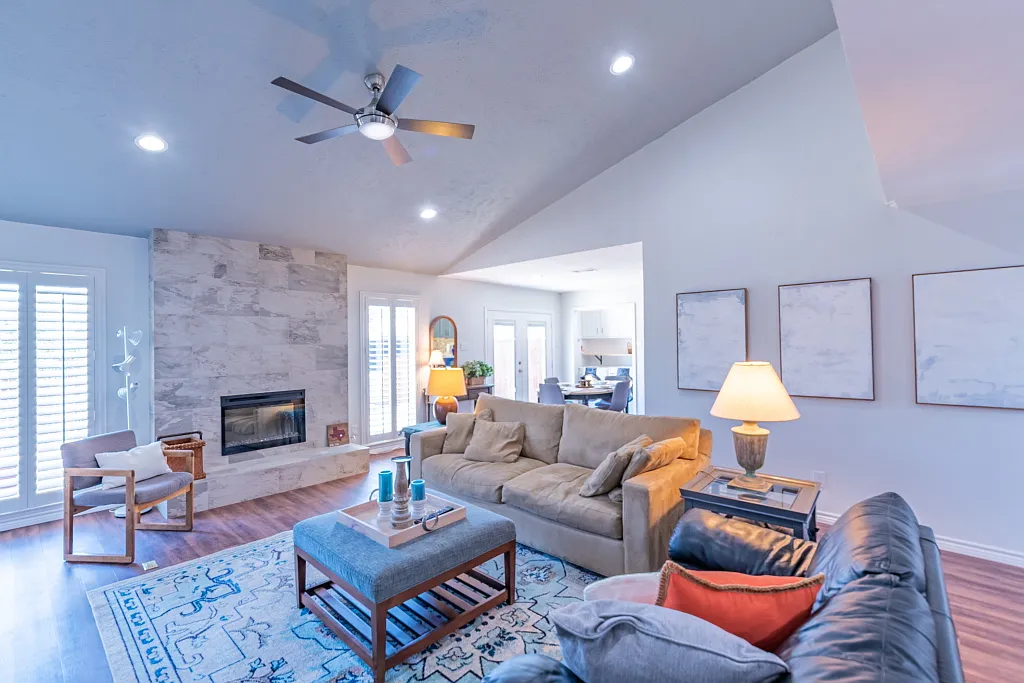 3 bed, 1664 sqft, $3,980 — Photo 1