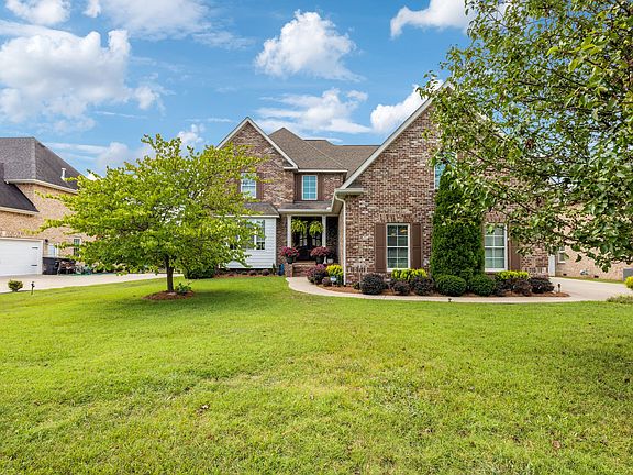 2nd image of 2921 Caraway Dr