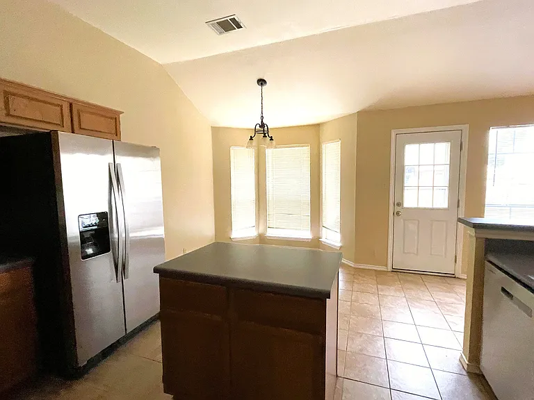 1307 Mesquite Rd — Photo 8