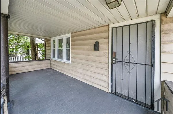 3 bed, 1106 sqft, $1,800 — Photo 3