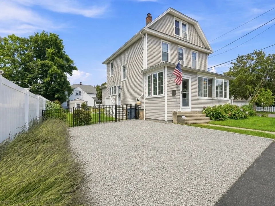452 Oldfield Rd