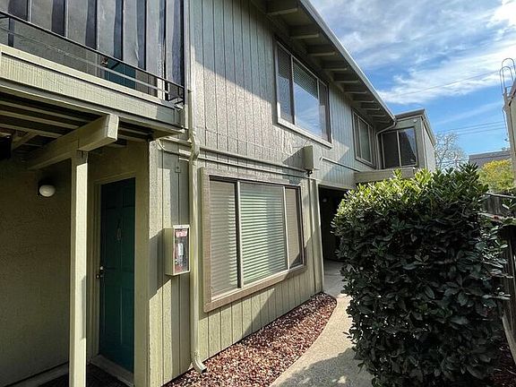2nd image of 2718 U St #1