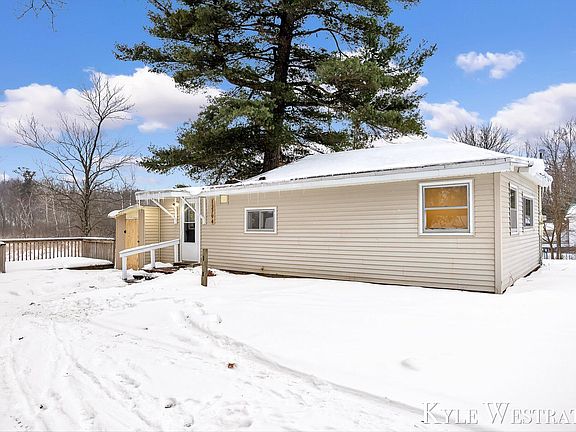 3rd image of 13794 Keiber Rd NE