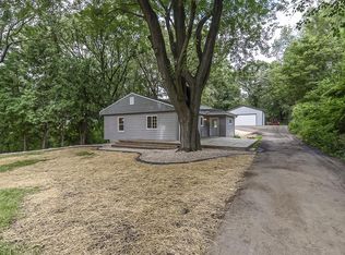 4812 Schneider Dr, Oregon, WI 53575