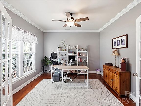 2nd image of 6511 Fieldstone Manor Dr