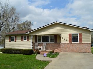 812 Moore St, Dexter, MO 63841