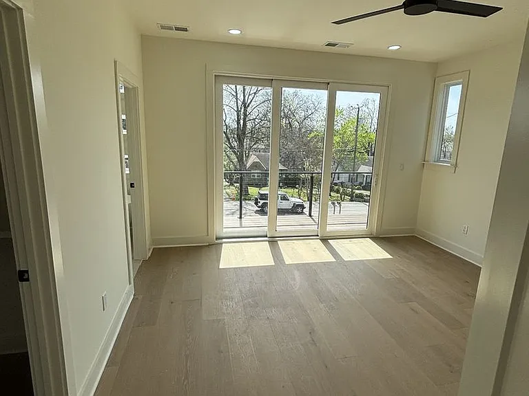 4A Belle Forrest Ave — Photo 11