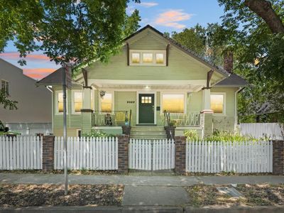 3827 V St, Sacramento, CA, 95817