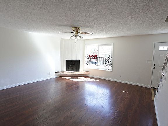4th image of 527 E Cypress Ave APT B