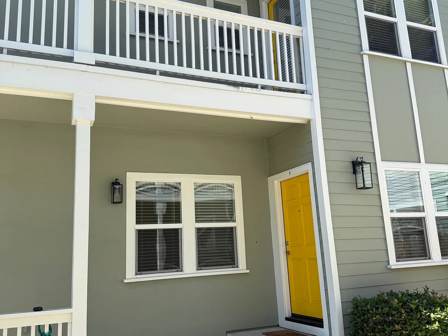 2 bed, 2.5 bath, 1150 sqft, $2,650 — Photo 2