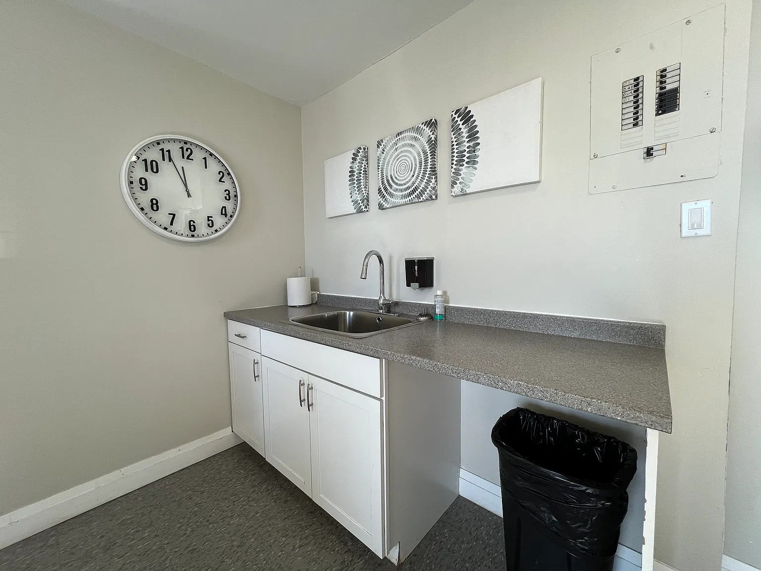 West Side Village Apartments - Choose your rent level - Call for Details - Heat, water — Photo 1