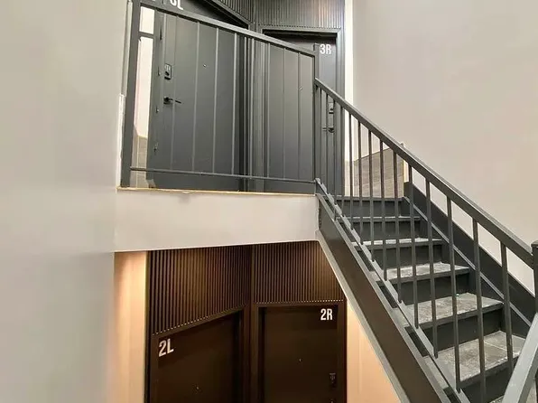 325 Putnam Avenue image 13 of 15