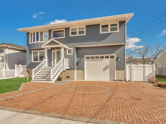 2nd image of 86 Stillwater Ave
