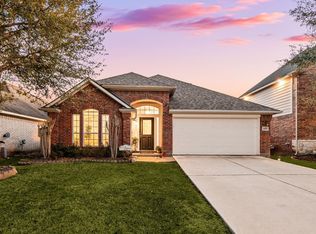 20707 Sapphire Lake Rd, Richmond, TX 77407