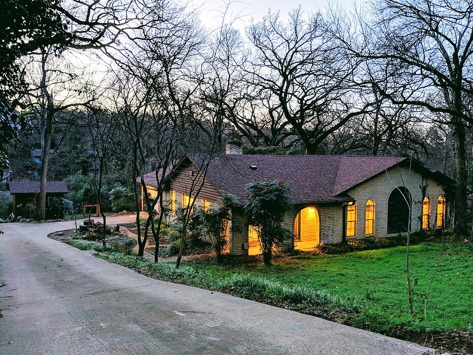 1st image of 927 Jungle Dr