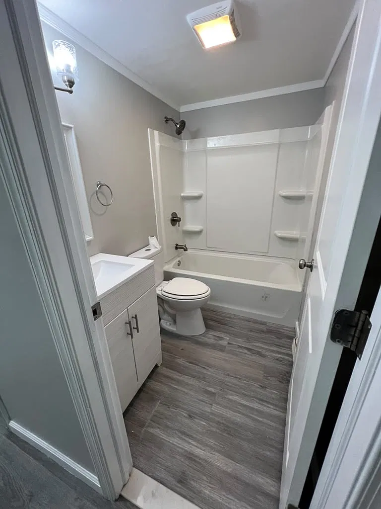 1029 Grant Street - B1 — Photo 3