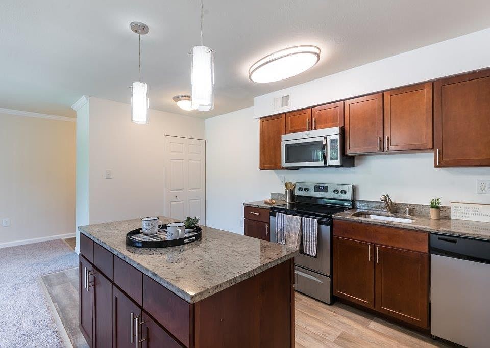 Tamarron Apartment Homes 18101 Marksman Cir Olney MD Zillow