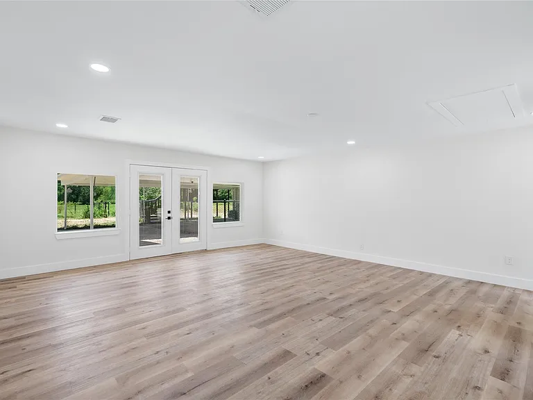 12019 Beth Ln — Photo 28