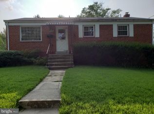 4826 Creek Shore Dr, Rockville, MD 20852