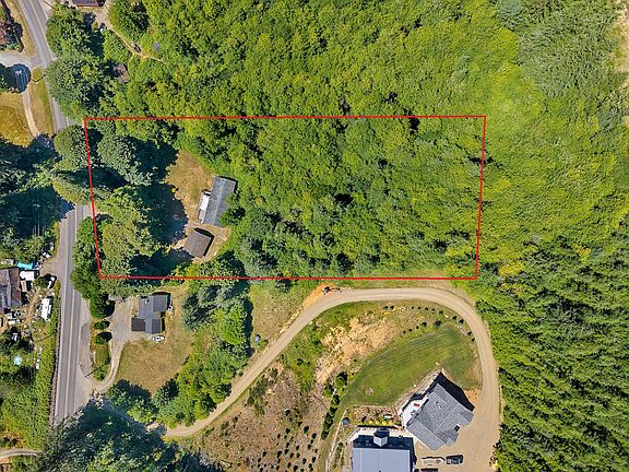 3rd image of 17750 Wilson River Hwy