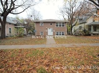 2846 R St, Lincoln, NE 68503