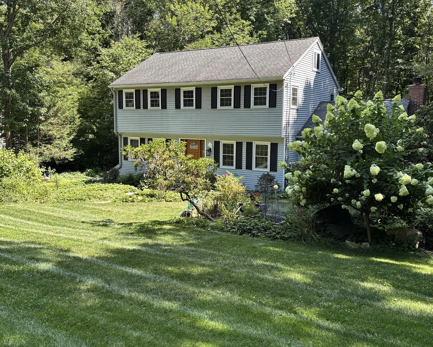 4 bed, 2140 sqft, $4,000 — Photo 2