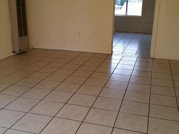 Living Room (2)_12232017