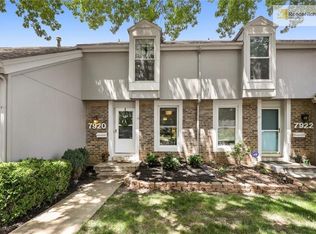 7920 Colony Ln, Lenexa, KS 66215