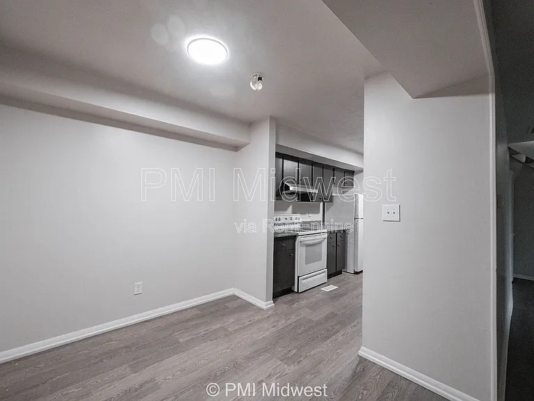 6920 Chrysler St — Photo 6