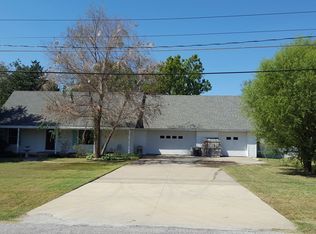 3020 Kingston Rd, Ponca City, OK 74604