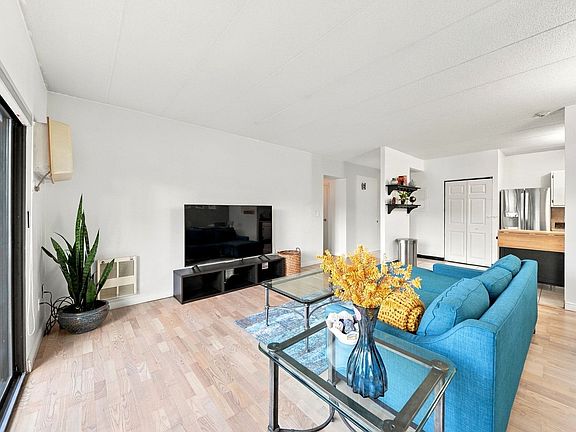 4th image of 235 Winthrop St APT 1102