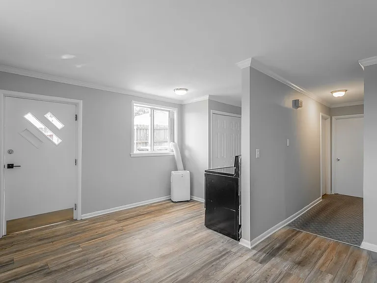 719 McGowan Ave — Photo 2