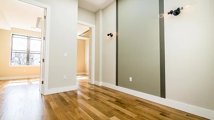 Rented by Nooklyn NYC LLC | media 31