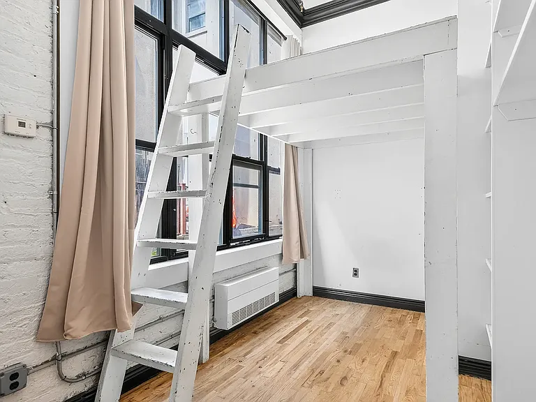 250 Moore St #202 — Photo 6
