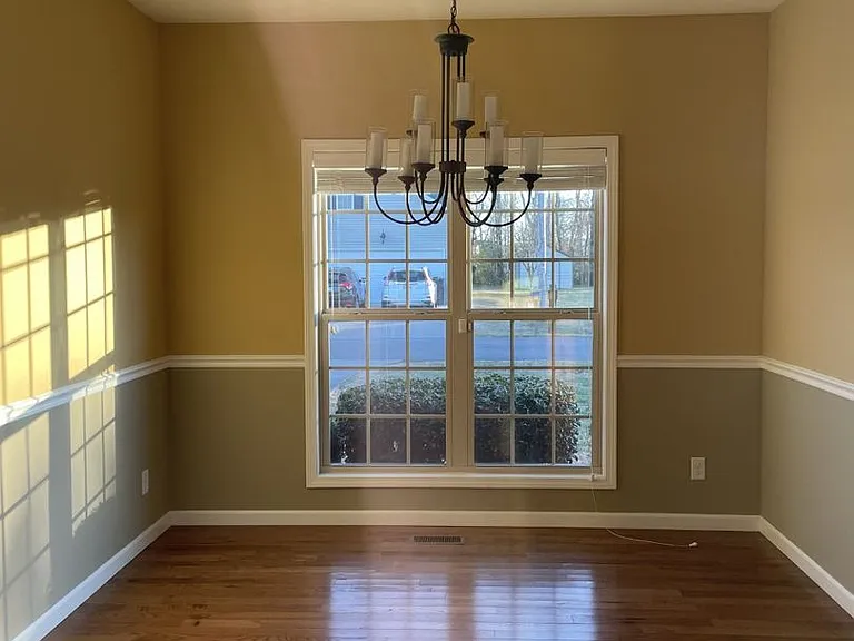 111 Stover Dr — Photo 7