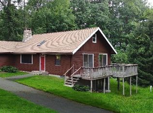 161 General Knox Rd, Russell, MA 01071
