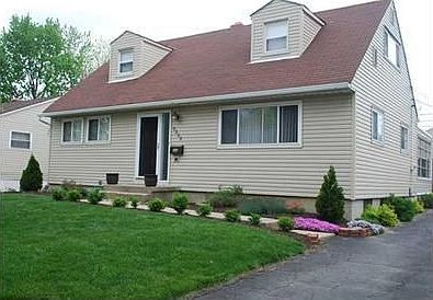 2nd image of 3322 Roswell Dr