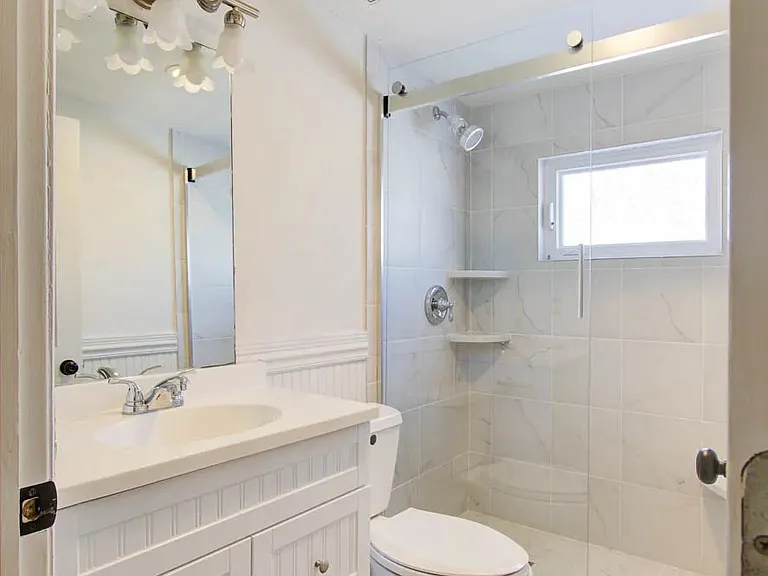 342 King St #B — Photo 22