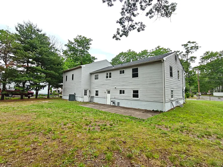 252 Terry Ln — Photo 25