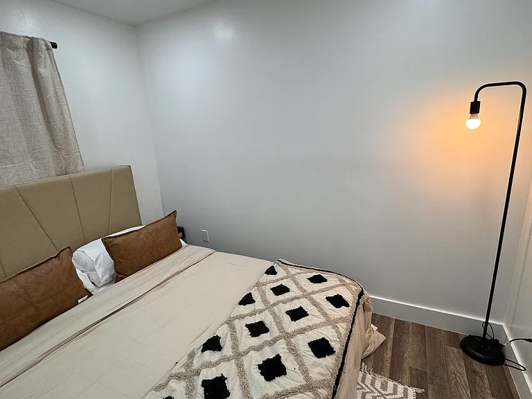 22258 Beverly Ave — Photo 21